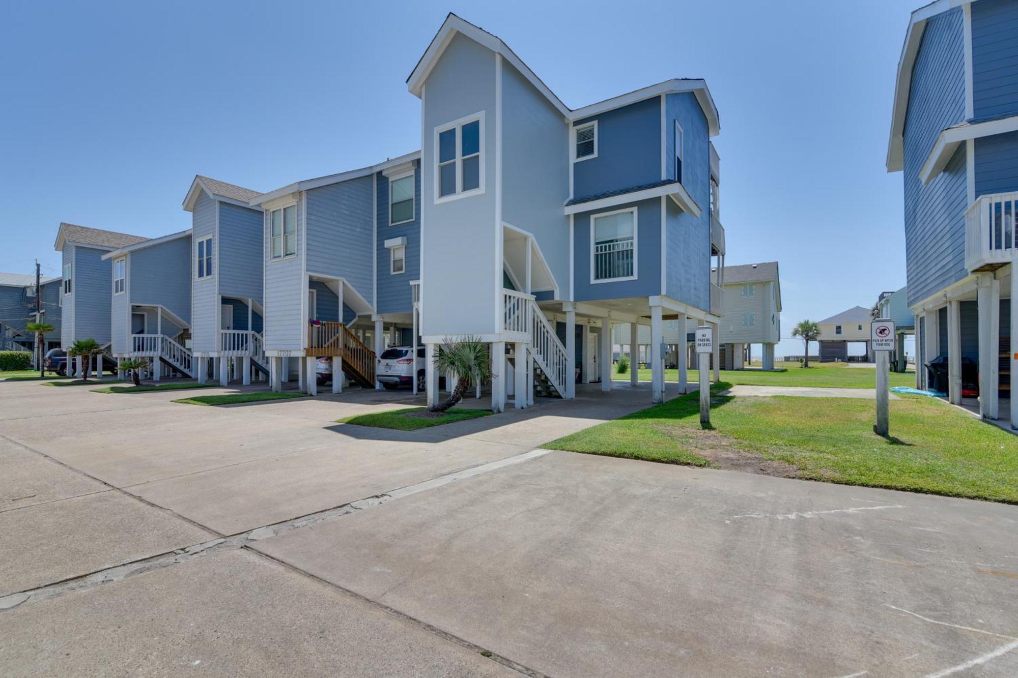 Galveston Townhome With Balconies Walk To Beach! 외부 사진
